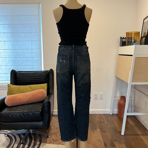 Pilcro High Rise Destroyed Jean 25 - Picture 4 of 5